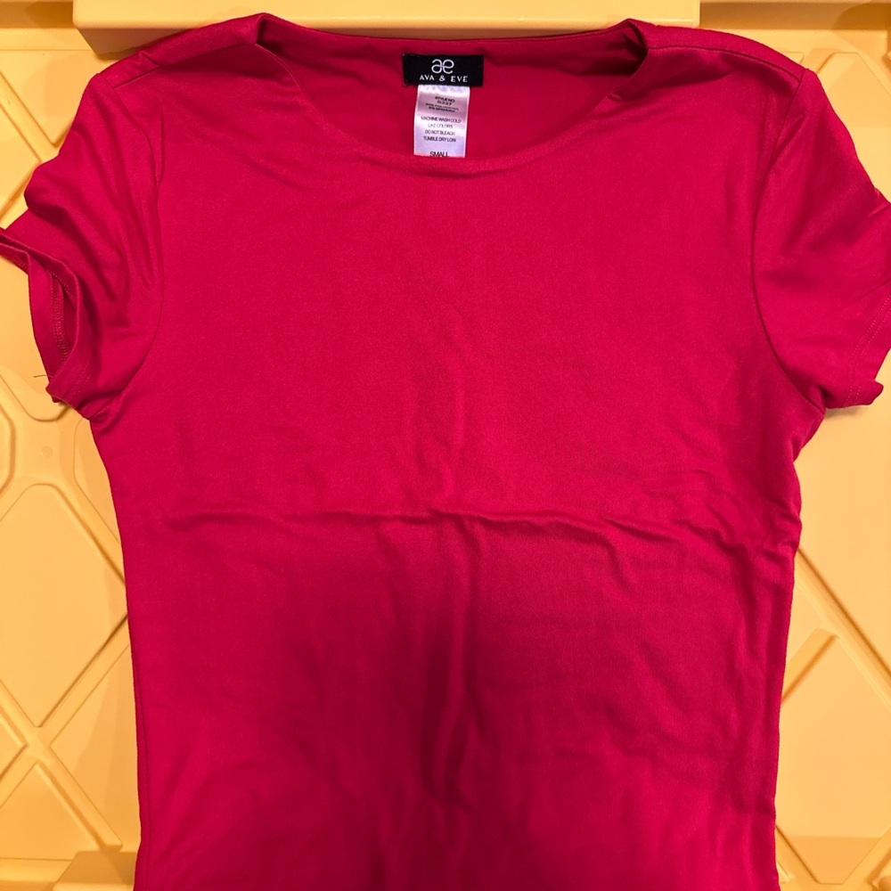 red crop top